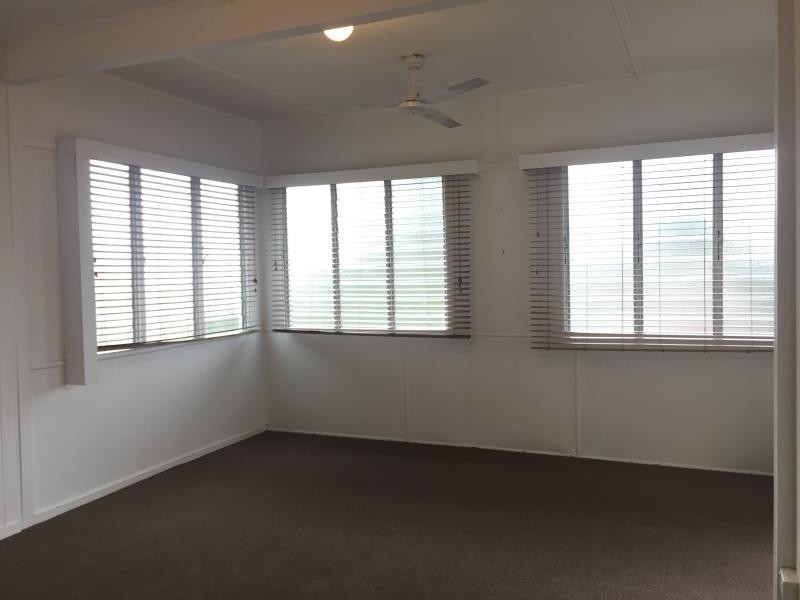 61 Deacon Street, Berserker QLD 4701